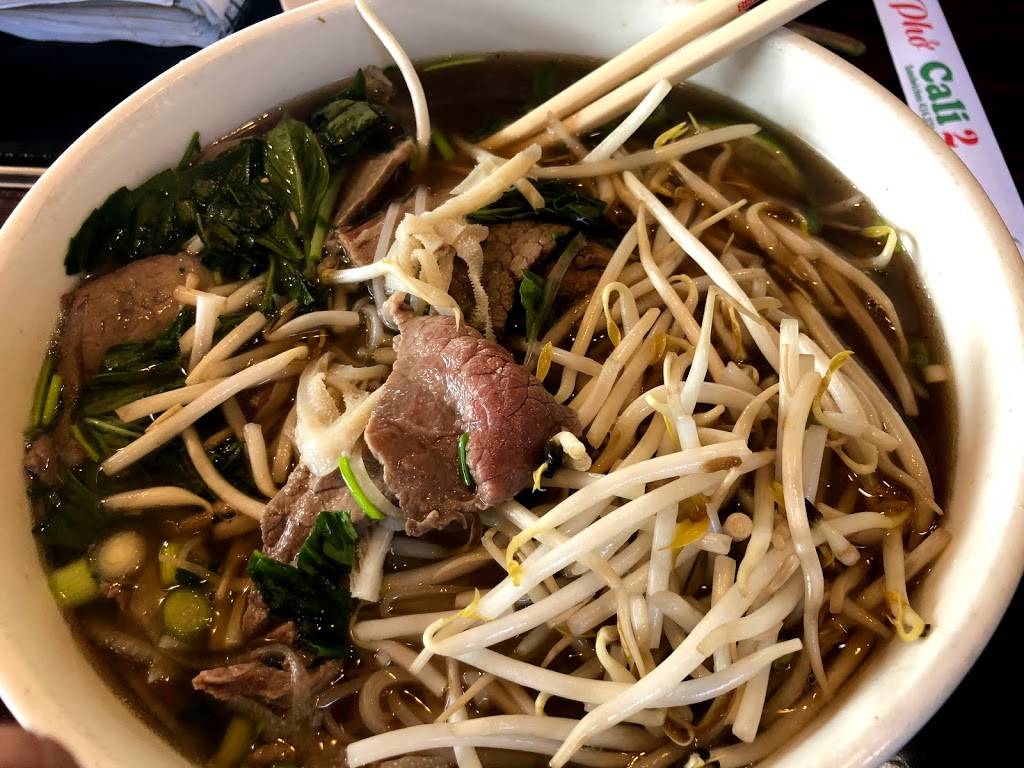 Pho Cali | restaurant | 4756 S 27th St, Milwaukee, WI 53221, USA | 4142829950 OR +1 414-282-9950