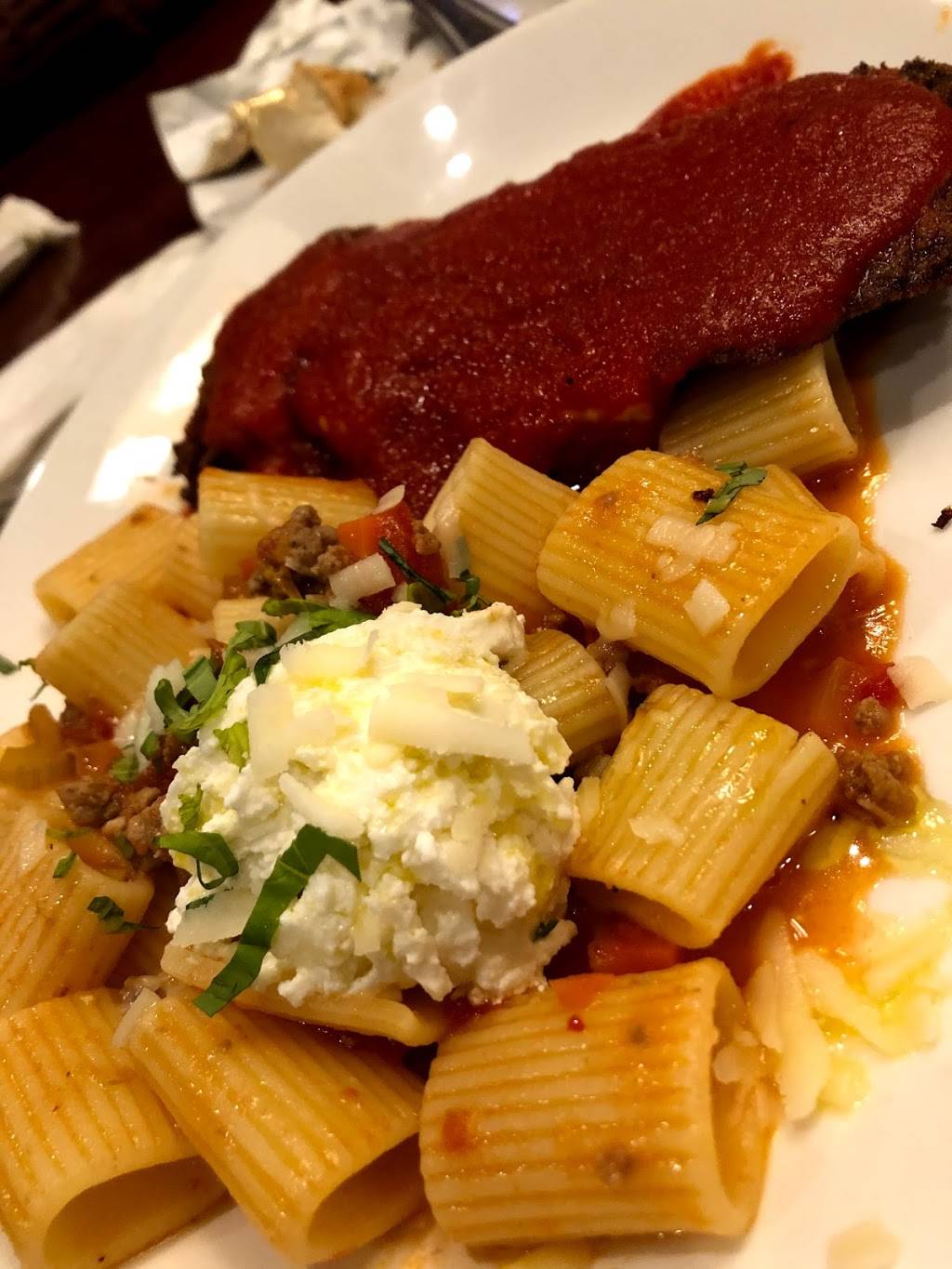 The Chateau - Franklin | restaurant | 466 King St, Franklin, MA 02038, USA | 7746139300 OR +1 774-613-9300