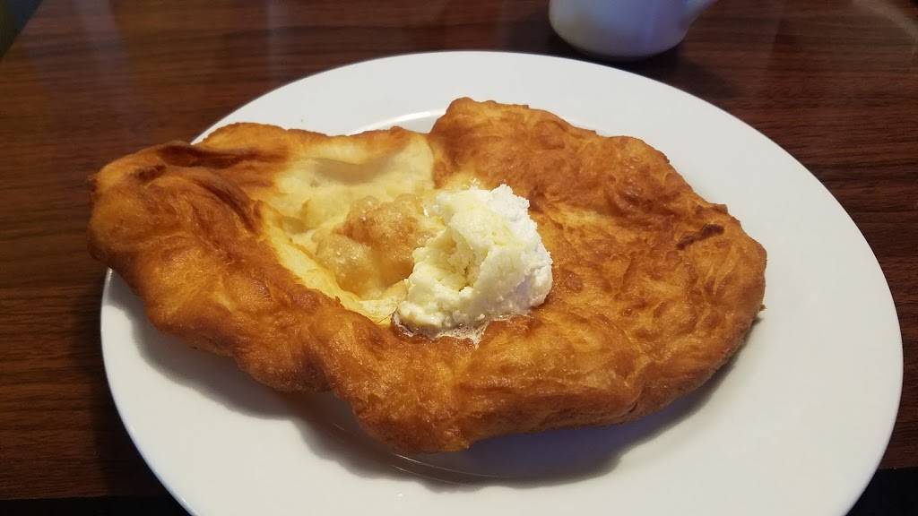 Chris Cafe | restaurant | 56 E 1700 S, Clearfield, UT 84015, USA | 8012921500 OR +1 801-292-1500