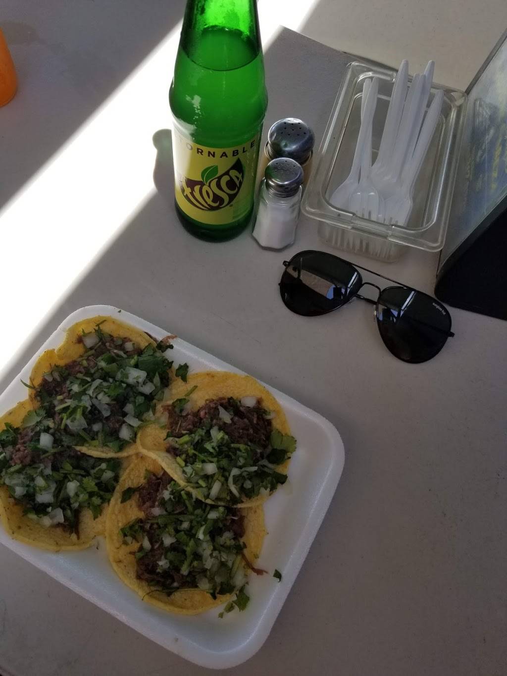 Tacos De Cabeza Estilo Cajeme | restaurant | 5245 S 12th Ave, Tucson, AZ 85706, USA | 5203129328 OR +1 520-312-9328