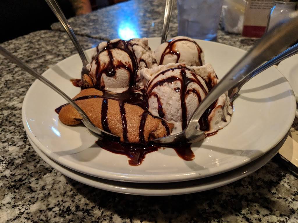 Gallaghers Sports Grill | restaurant | 751 E Union Hills Dr, Phoenix, AZ 85024, USA | 6028673222 OR +1 602-867-3222