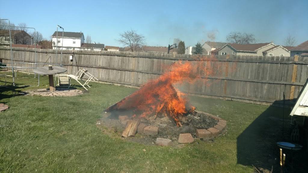 Mangines Cafe | restaurant | 229 Colorado Ave, Lorain, OH 44052, USA | 4402881858 OR +1 440-288-1858