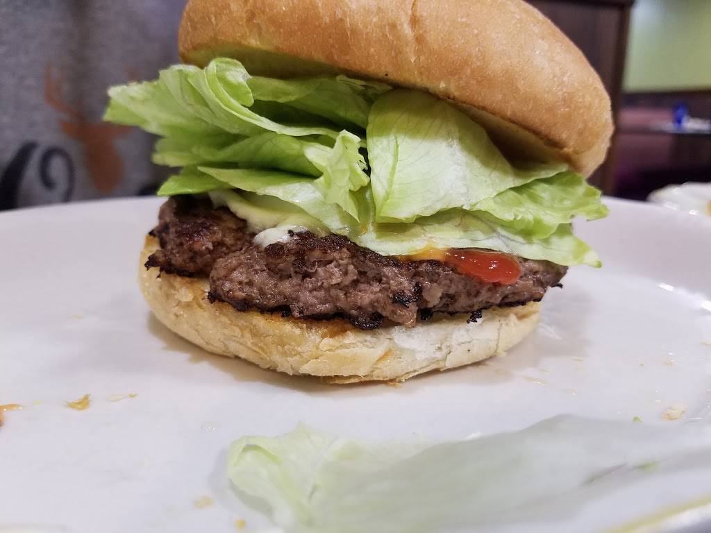 Waynesboro Diner | restaurant | 1543 E Main St, Waynesboro, PA 17268, USA | 7176552263 OR +1 717-655-2263