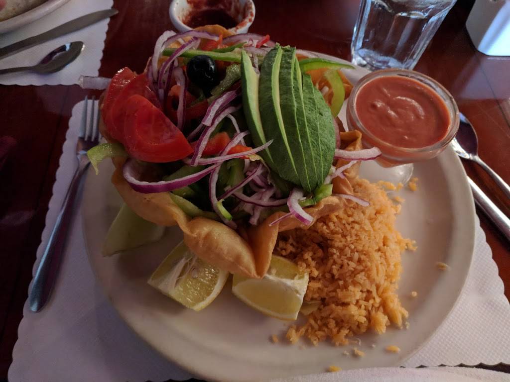 Manuels Mexican Restaurant | restaurant | 261 Center Ave, Aptos, CA 95003, USA | 8316884848 OR +1 831-688-4848