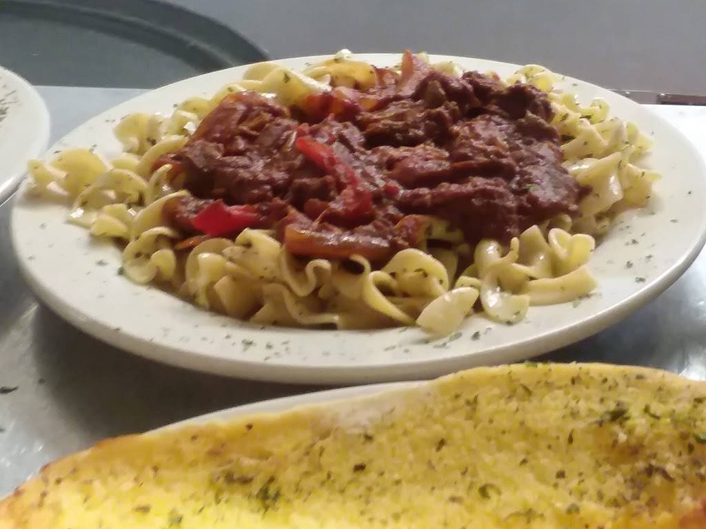 Delciellos | night club | 161 N Chestnut St, Ravenna, OH 44266, USA | 3308397420 OR +1 330-839-7420