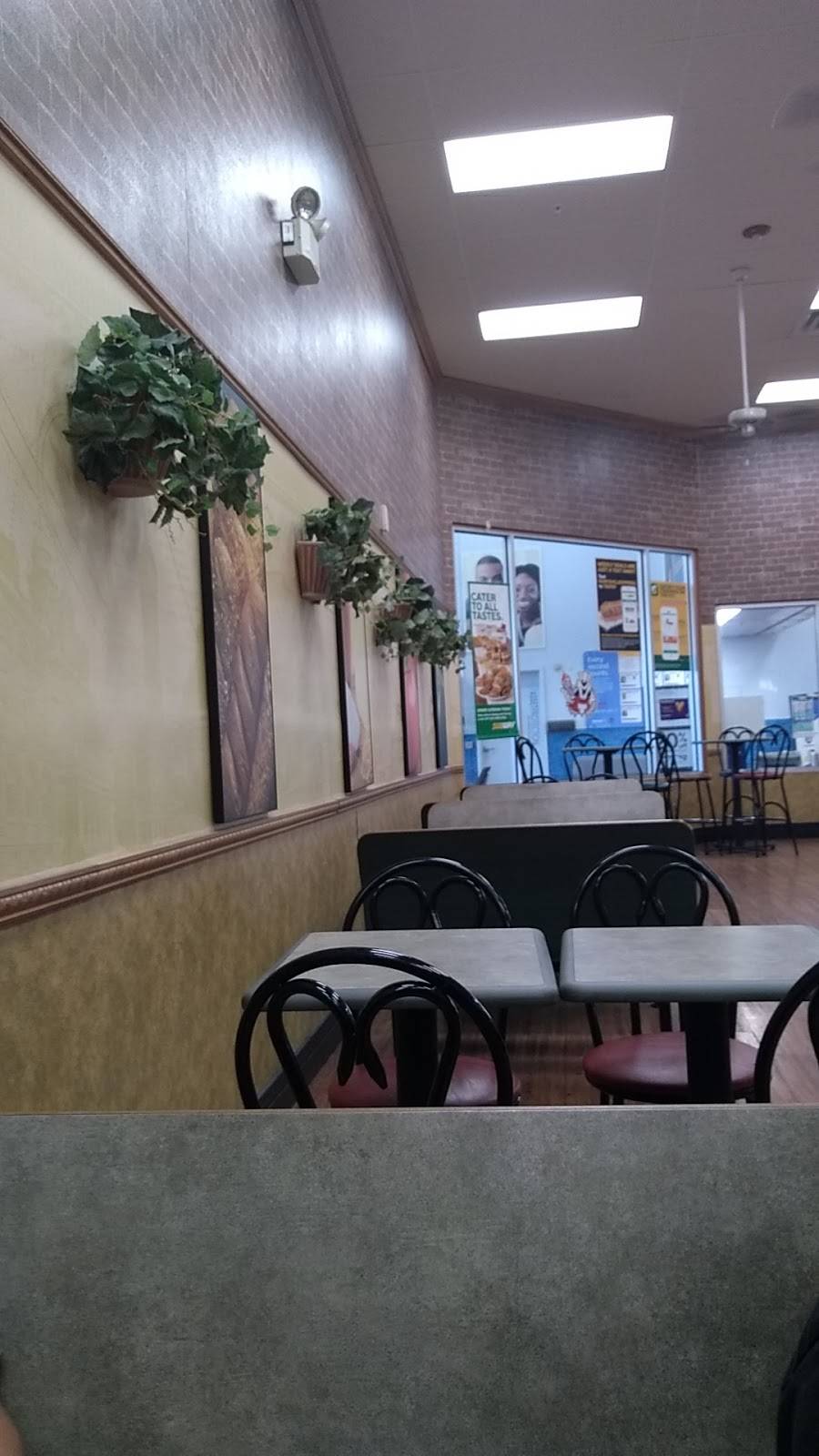 Subway Restaurants | restaurant | 15445 AL-24, Moulton, AL 35650, USA | 2569740992 OR +1 256-974-0992