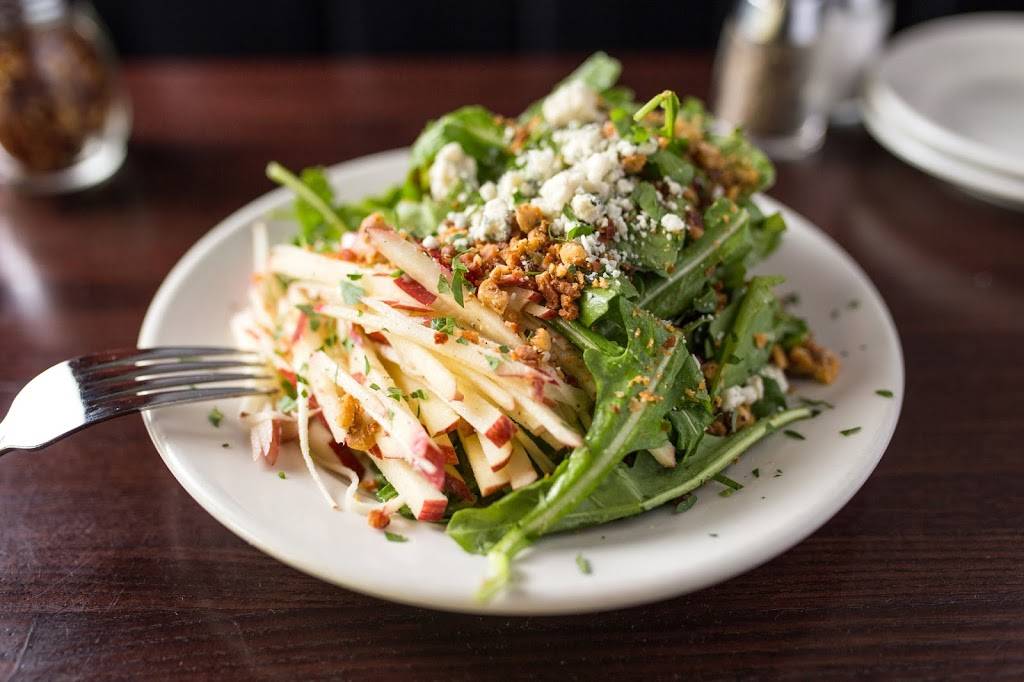 Bricks Pizza & Barbecue | restaurant | 3832 N Lincoln Ave, Chicago, IL 60613, USA | 7735255022 OR +1 773-525-5022