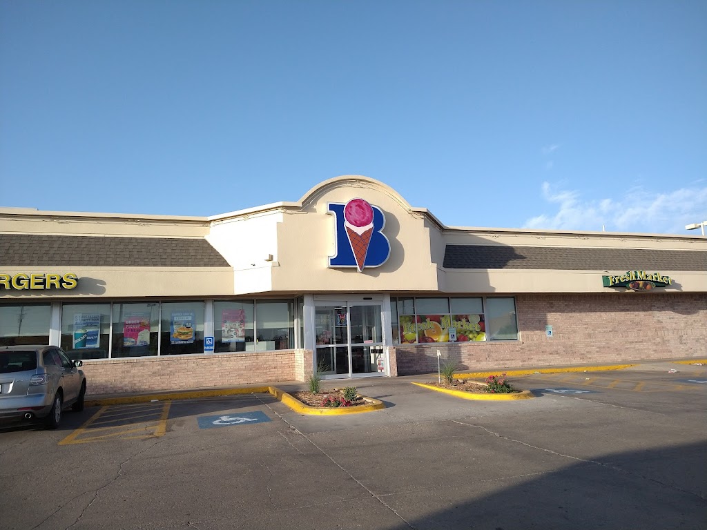 Braums Ice Cream & Dairy Store | restaurant | 1900 S Grand St, Amarillo, TX 79103, USA | 8063744413 OR +1 806-374-4413