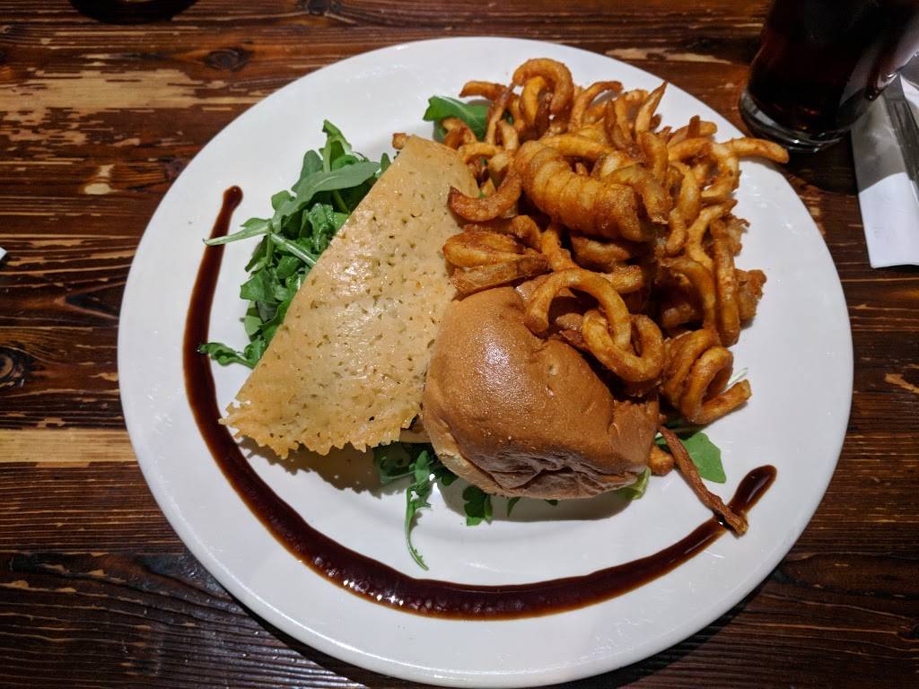 Flippers Gourmet Burgers | restaurant | 2062 Mountain Blvd, Oakland, CA 94611, USA | 5103392082 OR +1 510-339-2082