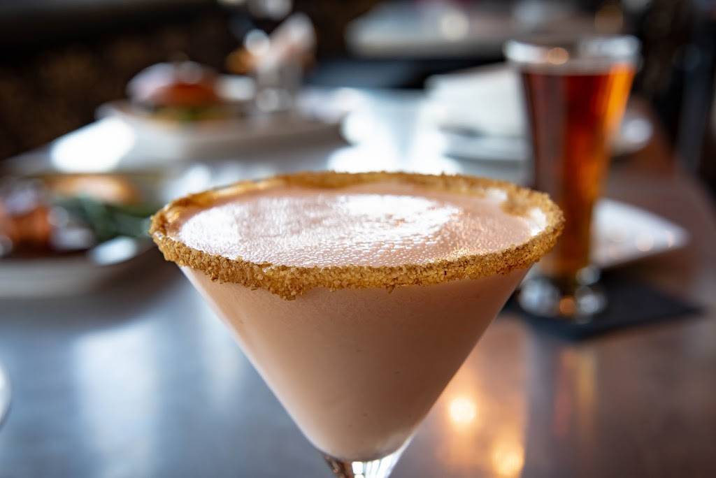 Market Grille | restaurant | 110 Buckland Hills Dr, Manchester, CT 06042, USA | 8606441011 OR +1 860-644-1011