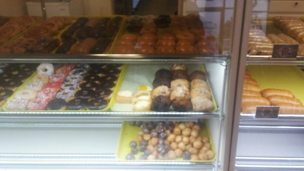 Super Donut | restaurant | 11880 Hero Way West, Leander, TX 78641, USA | 5122607117 OR +1 512-260-7117