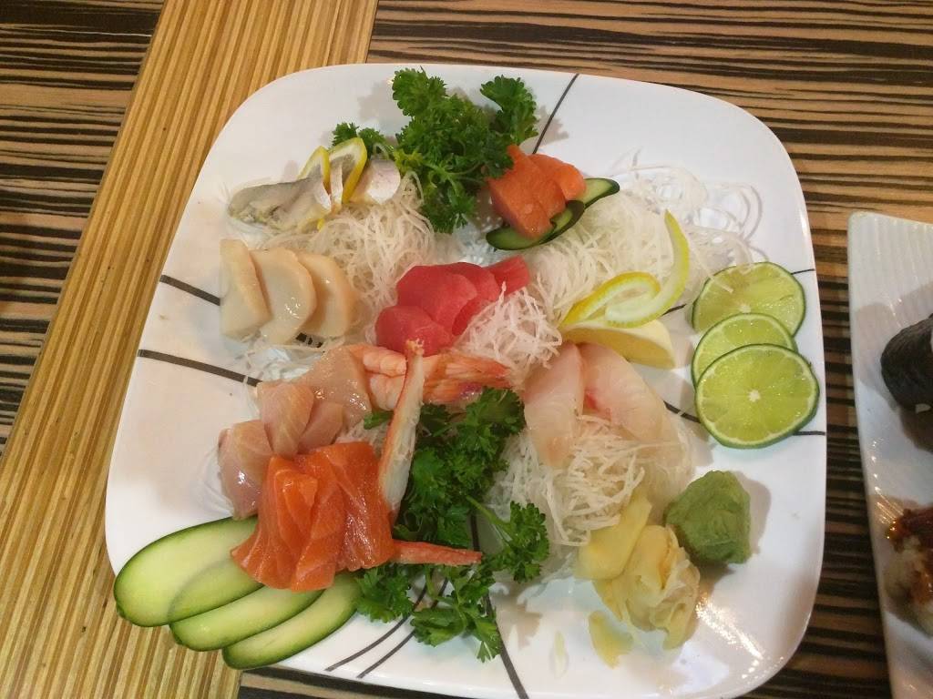 Youngs Sushi | restaurant | 30 W Main St, Madison, OH 44057, USA | 4404283474 OR +1 440-428-3474