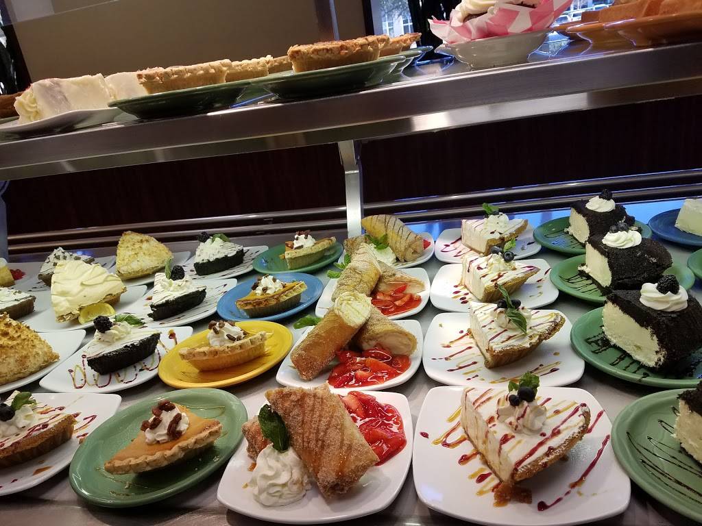 Lubys | restaurant | 1815 Roseland Blvd, Tyler, TX 75701, USA | 9035972901 OR +1 903-597-2901