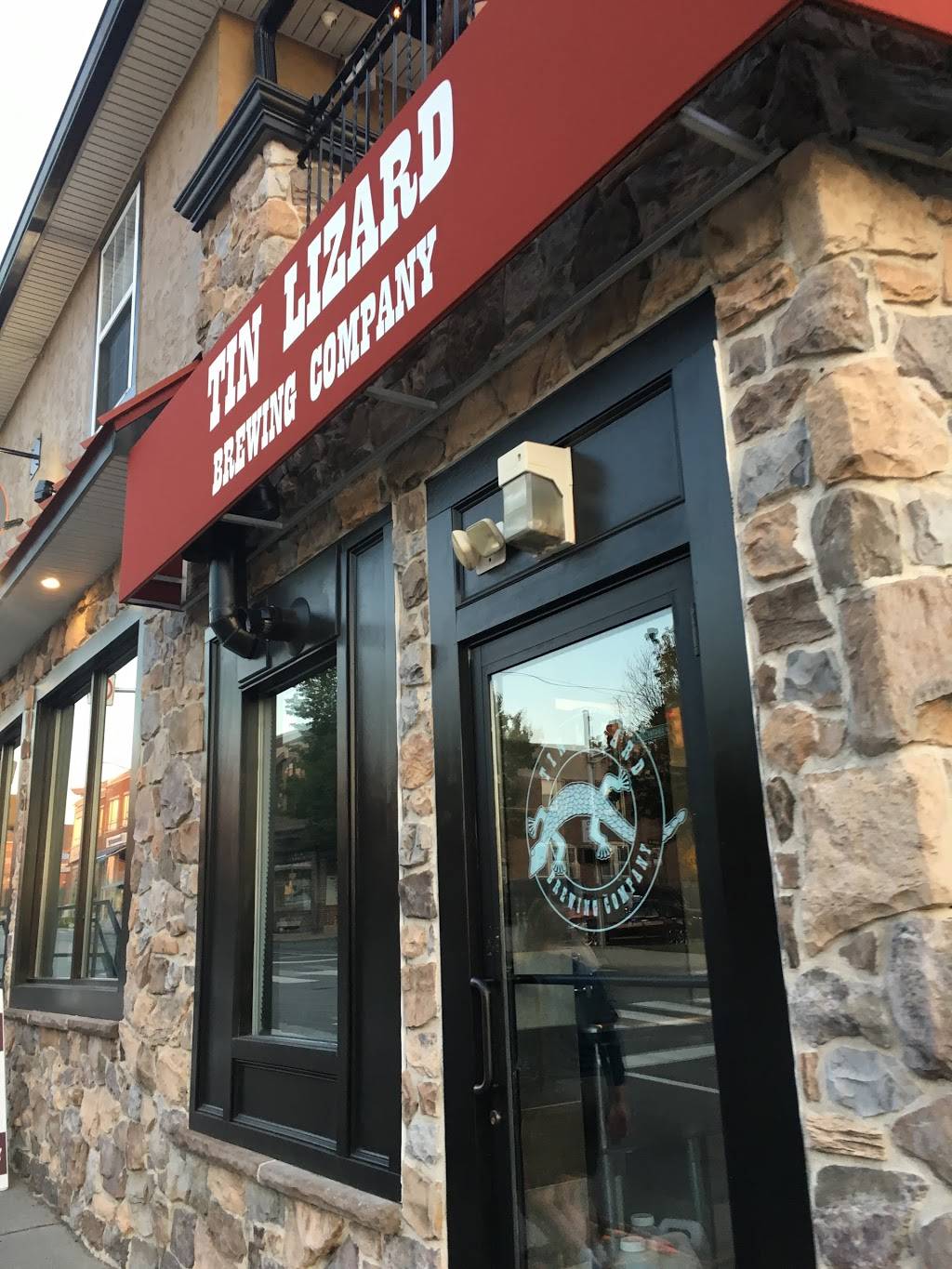 Tin Lizard Brewing Company | restaurant | 1000 Lancaster Ave, Bryn Mawr, PA 19010, USA | 6105251100 OR +1 610-525-1100