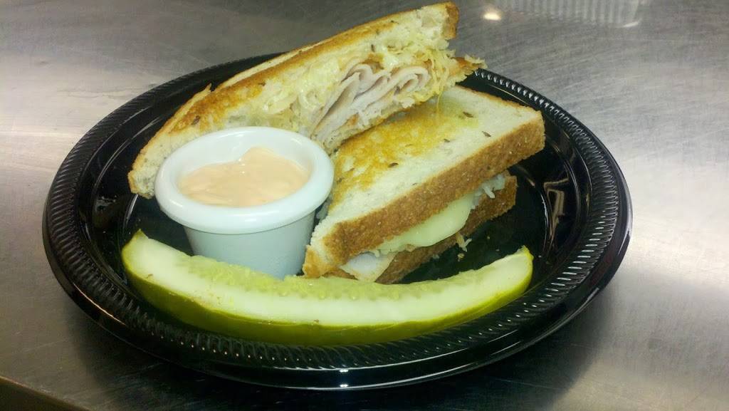 Smittys Place. | restaurant | 368 E Bridge St, Elyria, OH 44035, USA | 4403239708 OR +1 440-323-9708