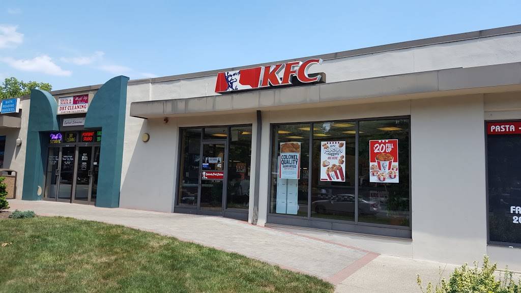KFC | restaurant | 440 Forest Ave, Paramus, NJ 07652, USA | 2014836261 OR +1 201-483-6261