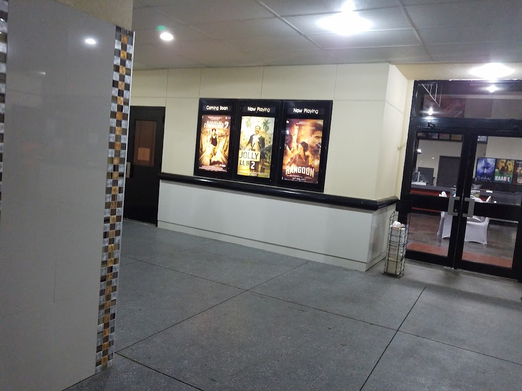 Fun Movie Grill - Dine In 3 and Fun Pizza Kitchen - Richardson | restaurant | 1210 E Belt Line Rd, Richardson, TX 75081, USA | 4693592997 OR +1 469-359-2997