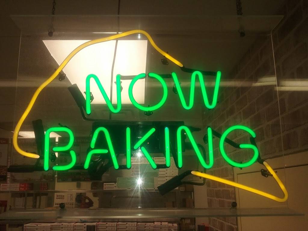 Papa Johns Pizza | restaurant | 11504 W North Ave, Wauwatosa, WI 53226, USA | 4142587272 OR +1 414-258-7272