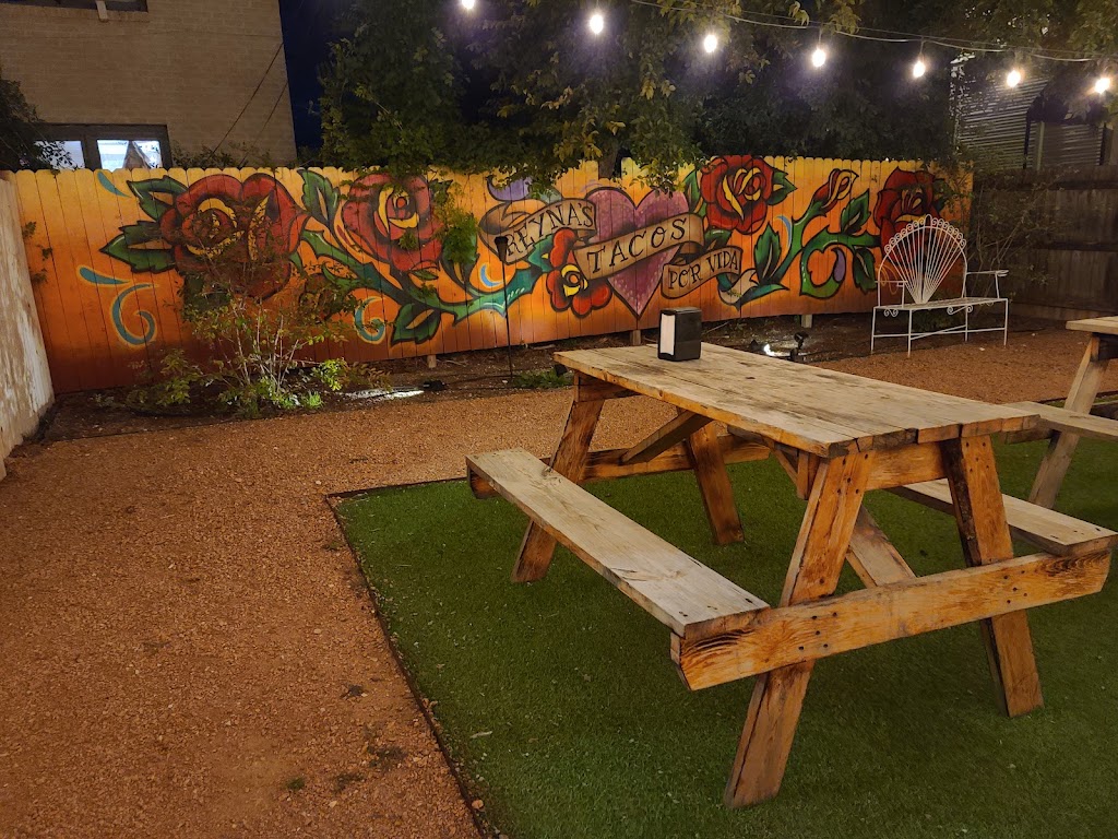 Reynas Tacos | restaurant | 226 S Abe St, San Angelo, TX 76903, USA | 3252677081 OR +1 325-267-7081