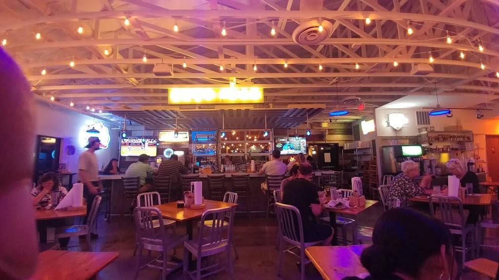 Lucys Fried Chicken | restaurant | 401 East Whitestone Boulevard, 108 A-108 A, Cedar Park, TX 78613, USA | 5124567943 OR +1 512-456-7943