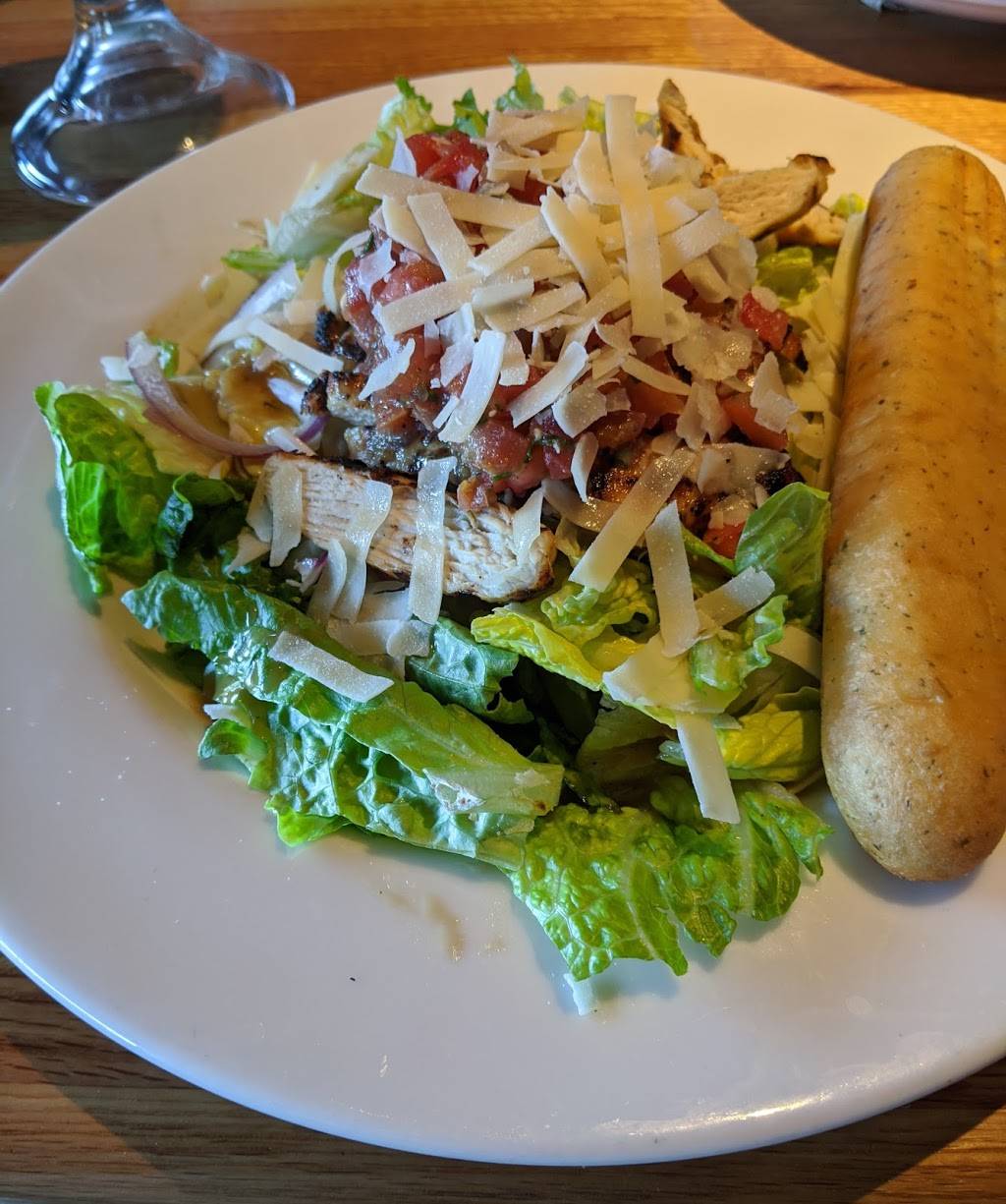 Applebees Grill + Bar | restaurant | 2053 S Alma School Rd, Mesa, AZ 85210, USA | 4808317557 OR +1 480-831-7557