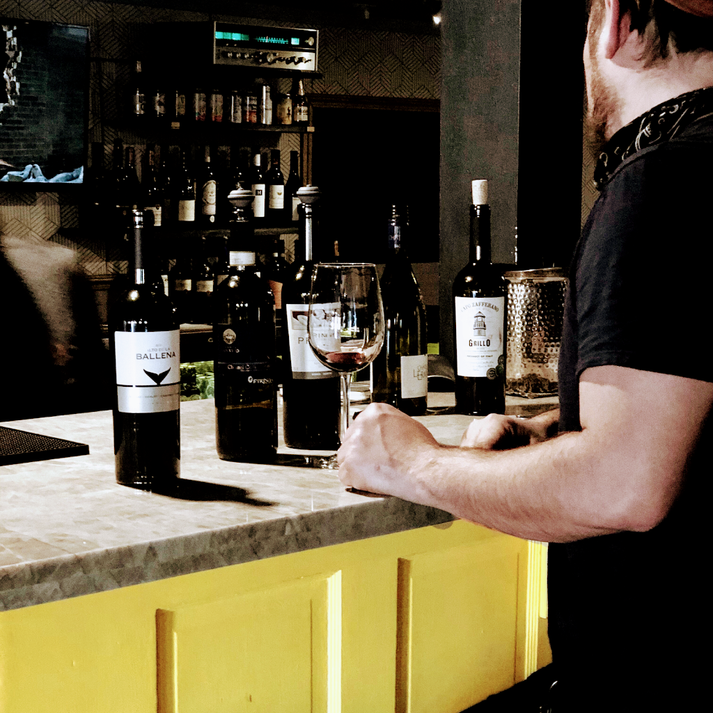 The Post: Beer and Wine Garden | restaurant | 6417 N Main St, Houston, TX 77009, USA | 7134893723 OR +1 713-489-3723