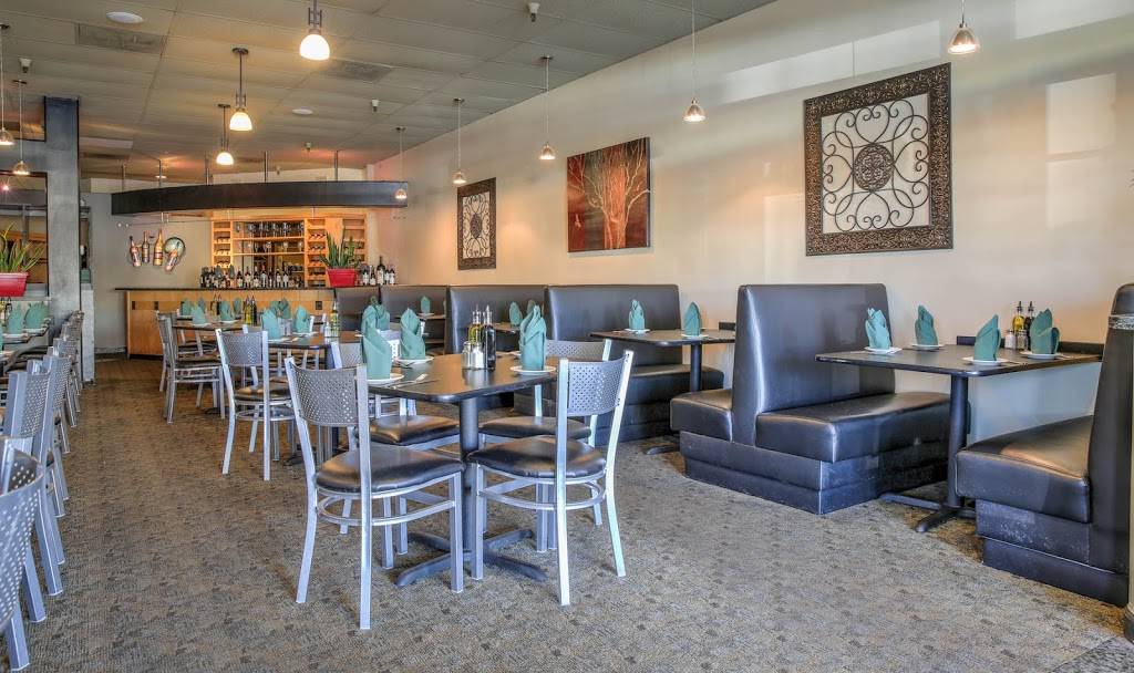 Famiglia Bistro | restaurant | 2501 McHenry Ave, Modesto, CA 95350, USA | 2095441784 OR +1 209-544-1784