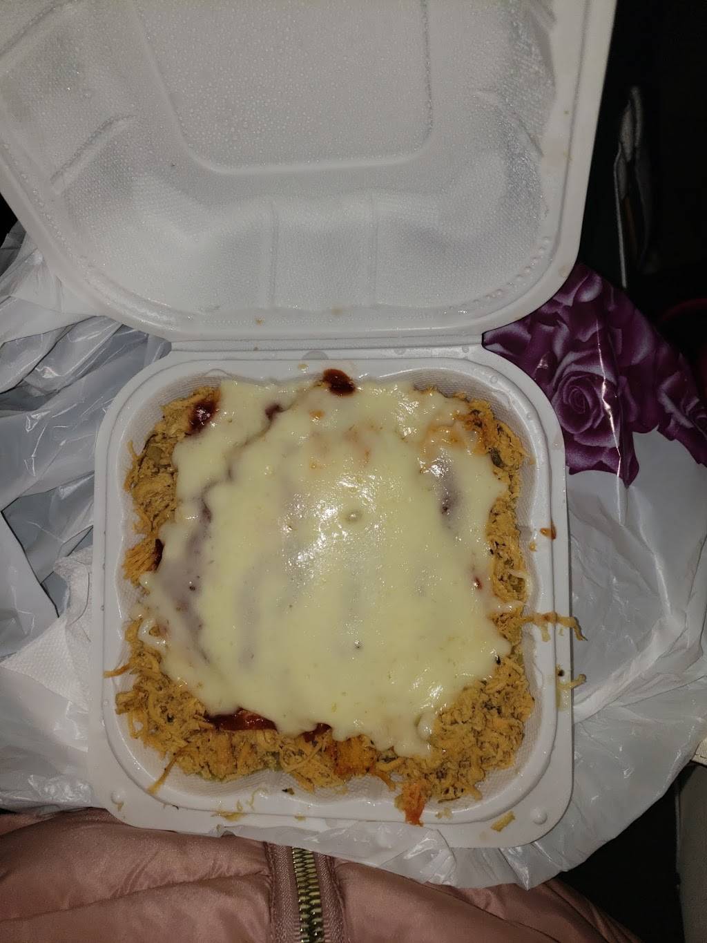 Empanada Monumental | restaurant | 206 W 236th St, The Bronx, NY 10463, USA | 7186764119 OR +1 718-676-4119