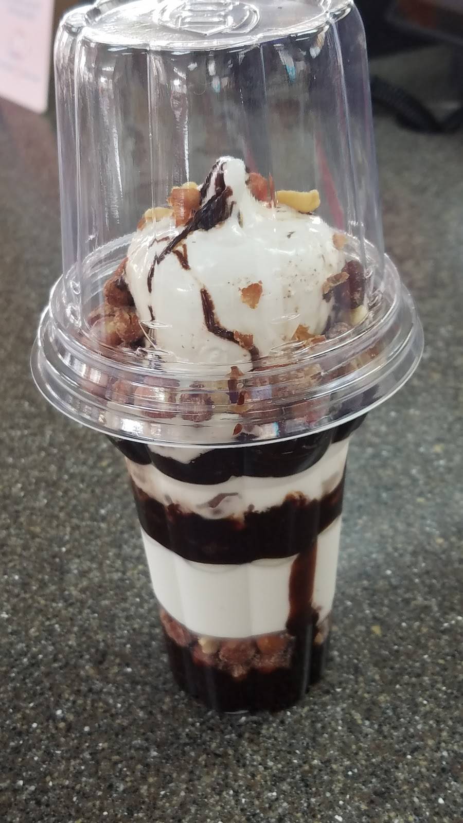 Dairy Queen Store | restaurant | 1501 Town Creek Dr, Austin, TX 78741, USA | 5124440024 OR +1 512-444-0024