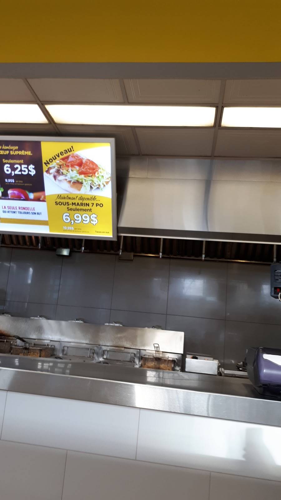 Le Petit Québec | restaurant | 2090 Boulevard Saint-Joseph, Drummondville, QC J2B 5L4, Canada | 8194782444 OR +1 819-478-2444