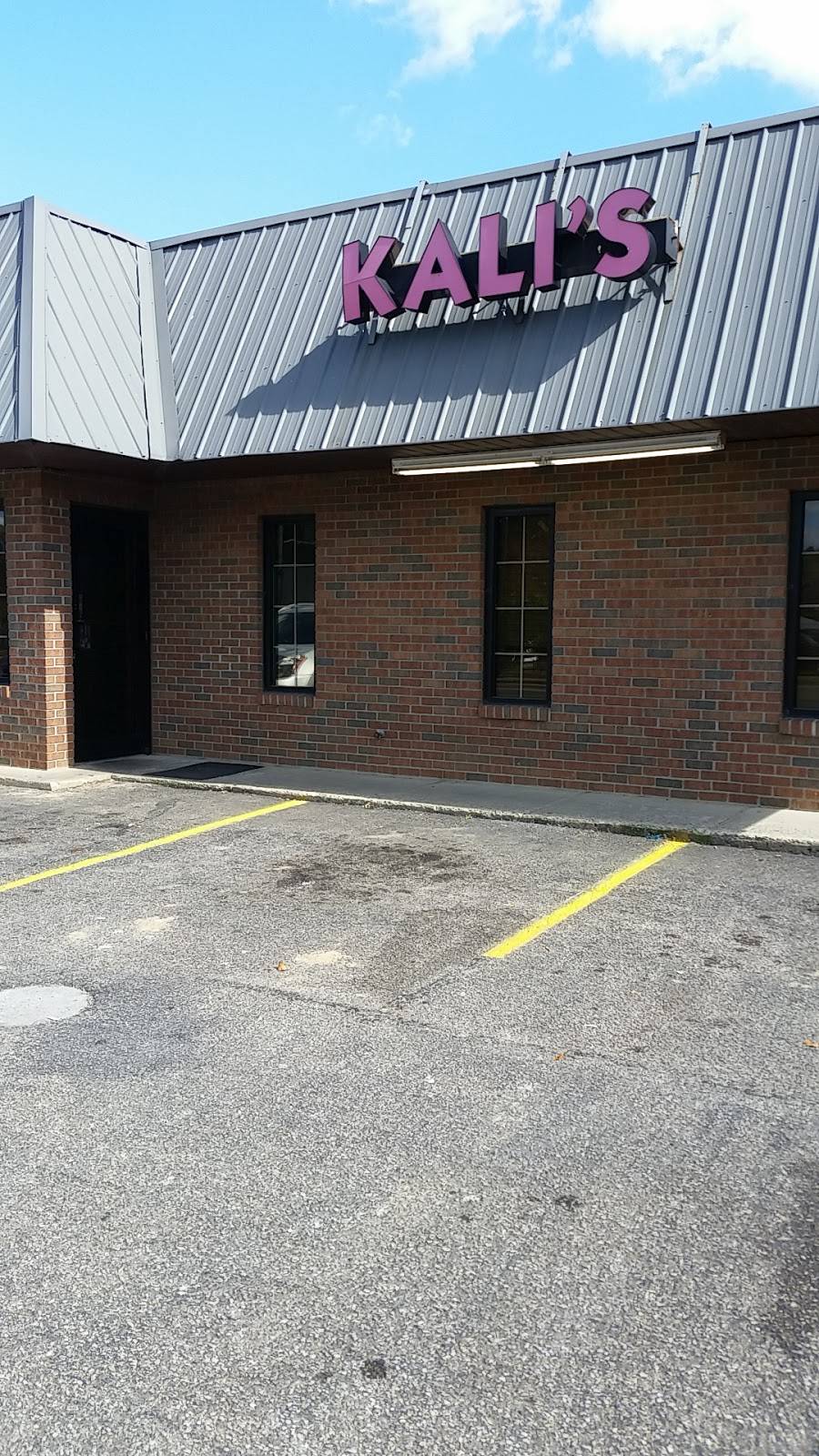 Kalis Pizza | restaurant | 204 N Front St, Oak Hill, OH 45656, USA | 7406827771 OR +1 740-682-7771