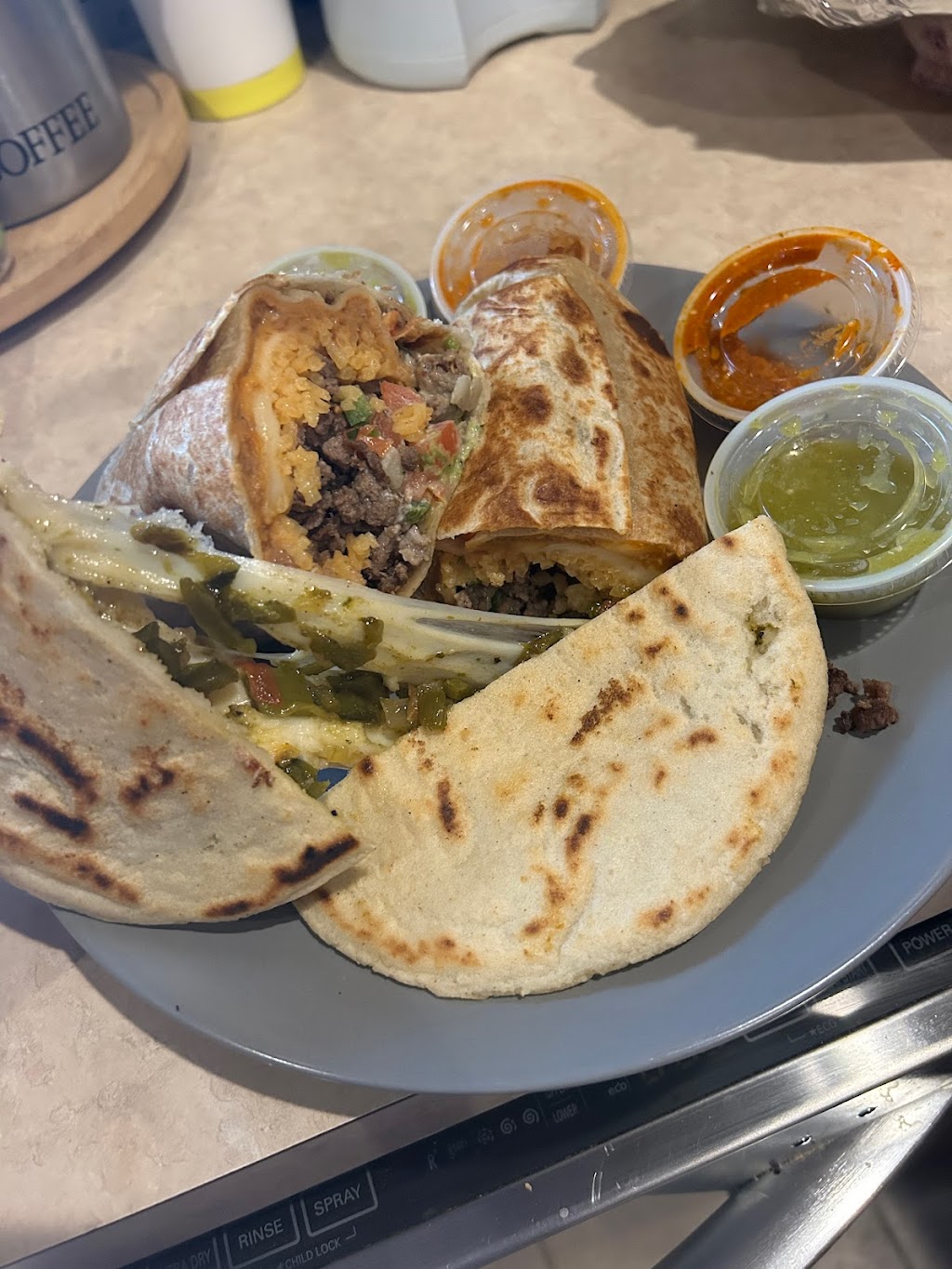 Gordita Bonita | restaurant | 3637 NW 10th St, Oklahoma City, OK 73107, USA | 4058818281 OR +1 405-881-8281