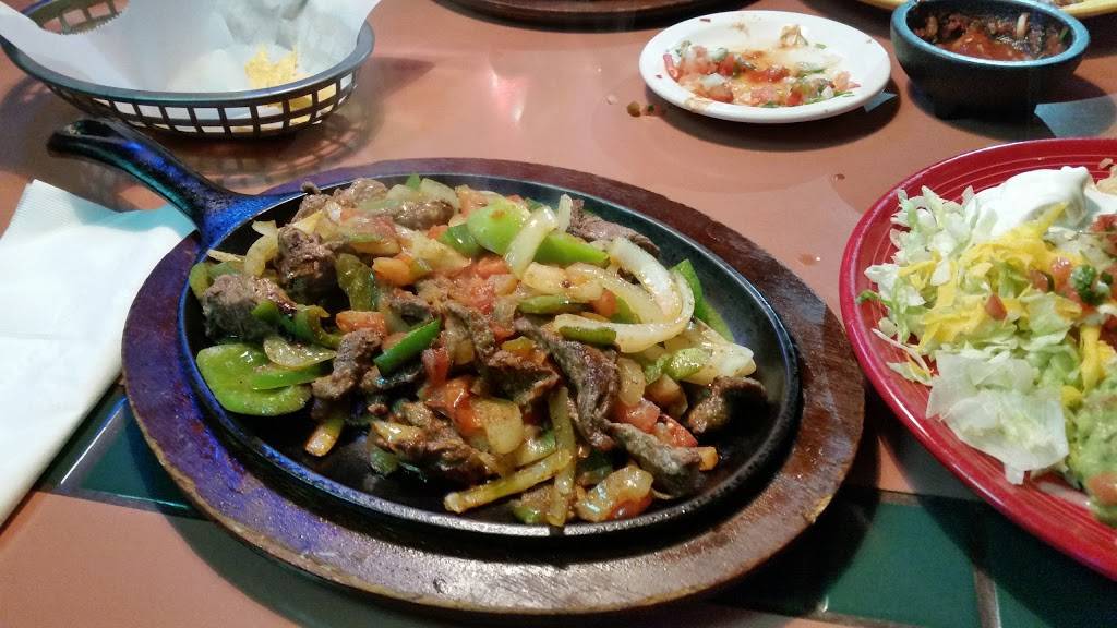 La Hacienda Santa Fe | restaurant | 811 S 3rd St, Renton, WA 98057, USA | 4252280882 OR +1 425-228-0882