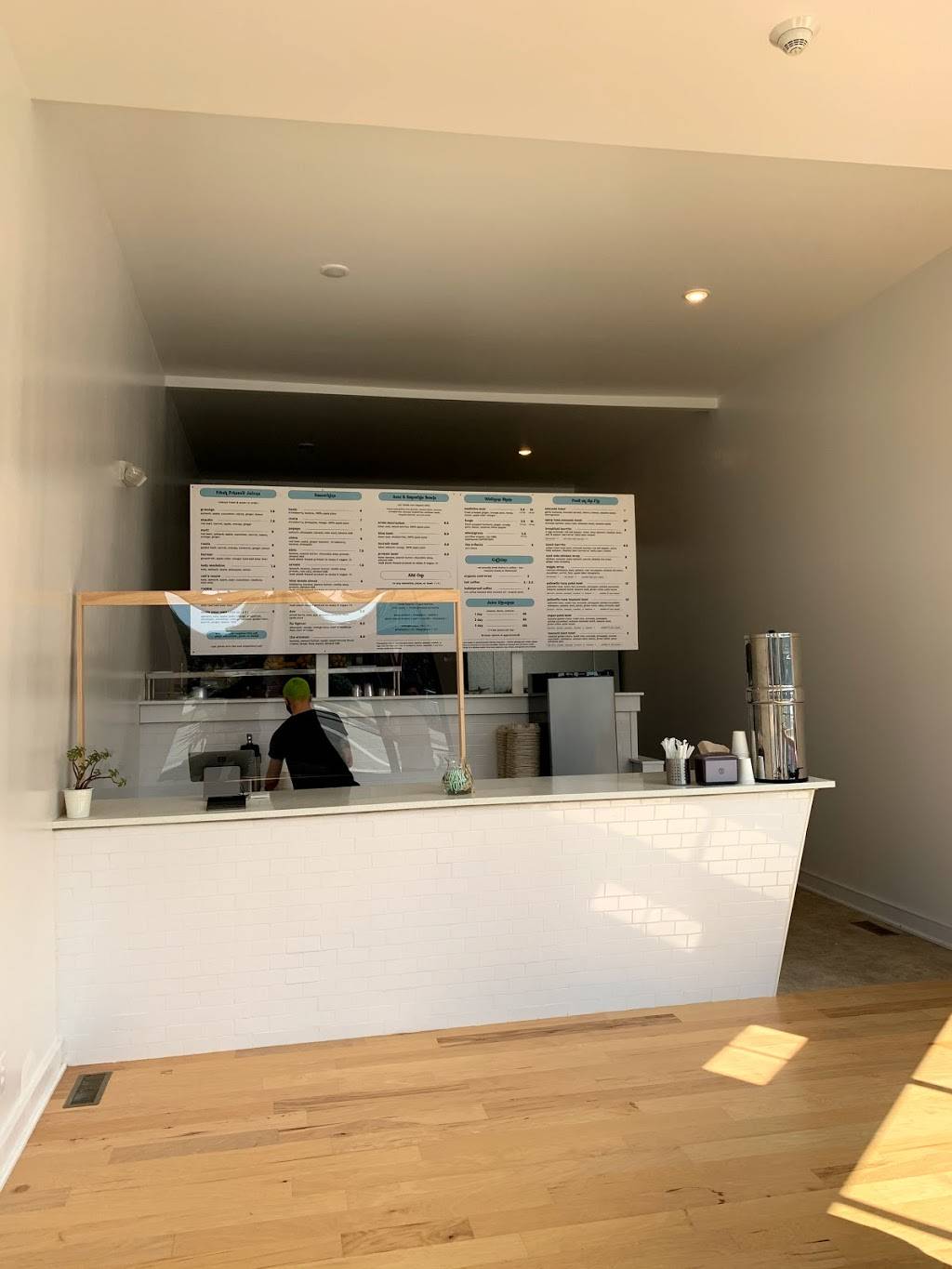 North End Juice Company | restaurant | 2400 Jefferson Ave, Richmond, VA 23223, USA | 8045621208 OR +1 804-562-1208