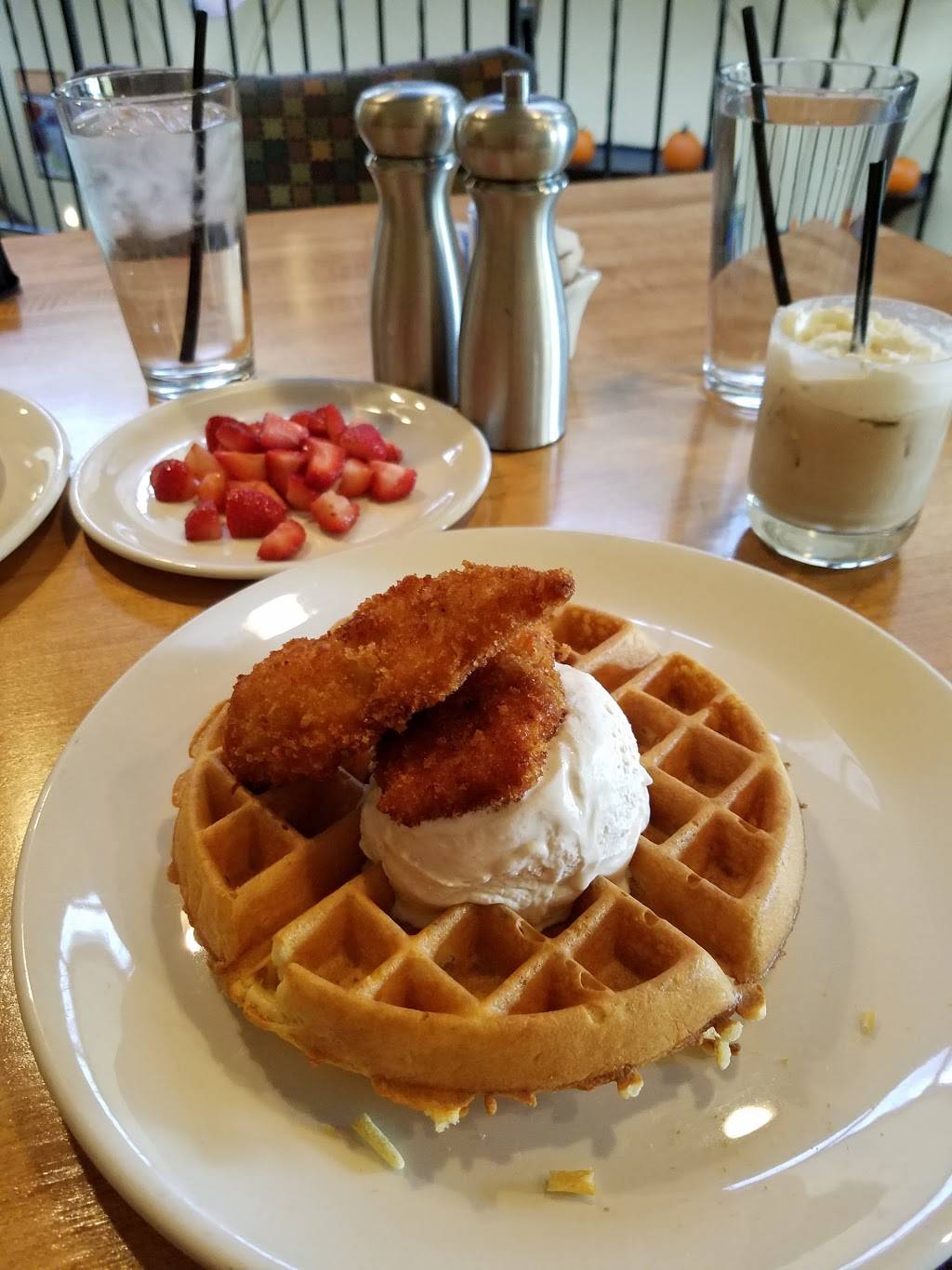 Tellers Of Hyde Park | restaurant | 2710 Erie Ave, Cincinnati, OH 45208, USA | 5133214721 OR +1 513-321-4721