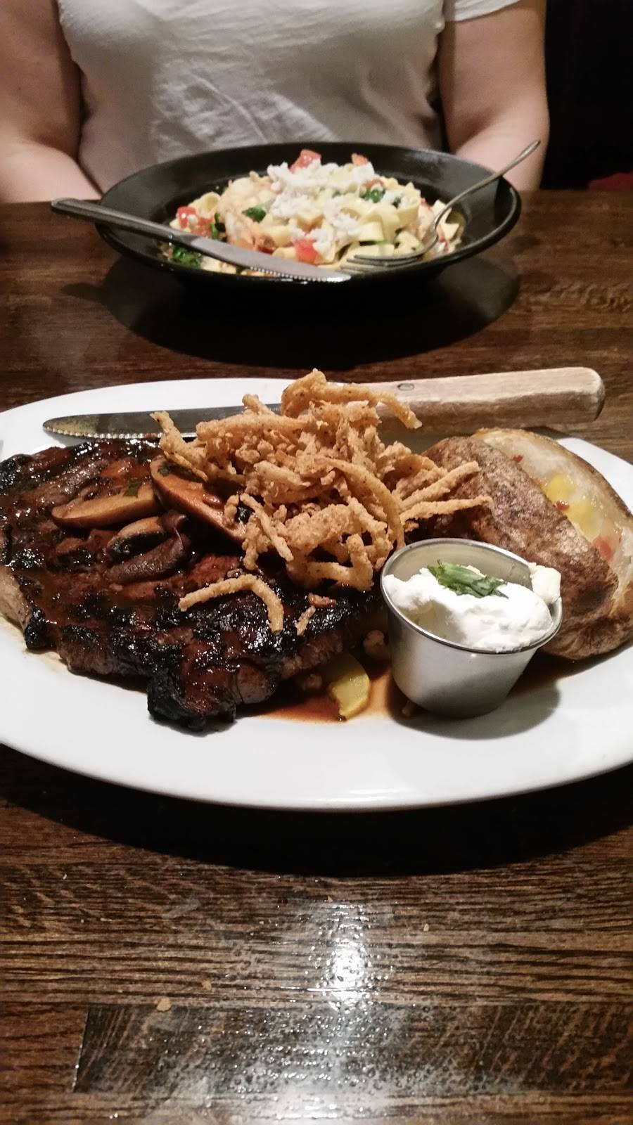 Red Cedar Grille | restaurant | 249 Bethlehem Pike, Colmar, PA 18915, USA | 2674771422 OR +1 267-477-1422