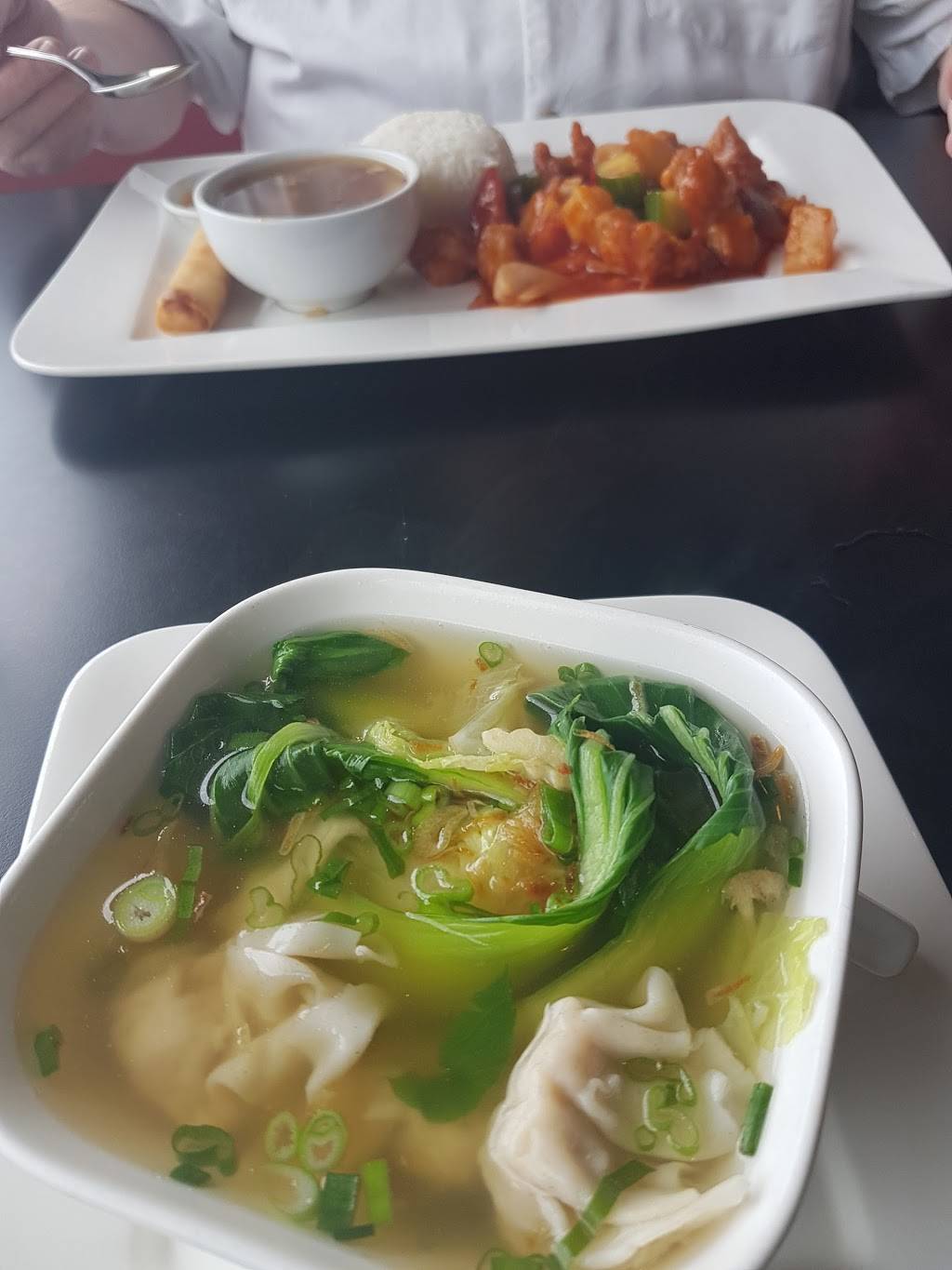 Kitchener Red Ginger Modern Thai+Viet Cuisine | restaurant | 465 Highland Rd W, Kitchener, ON N2M 5C6, Canada | 5199548088 OR +1 519-954-8088