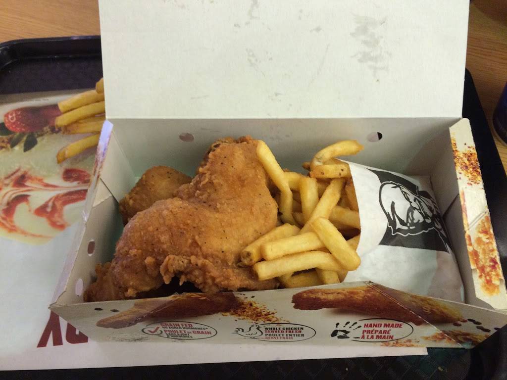 KFC | meal takeaway | 999 Upper Wentworth St, Hamilton, ON L9A 4X5, Canada | 9053186565 OR +1 905-318-6565