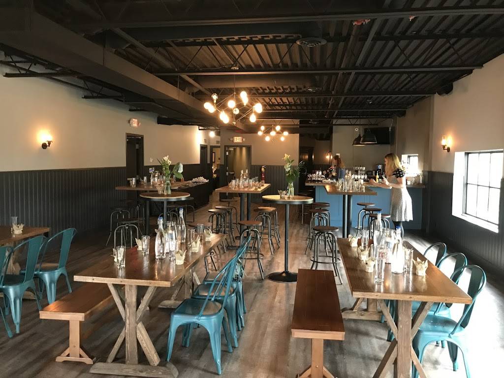 Berkley Common | restaurant | 3087 Twelve Mile Rd, Berkley, MI 48072, USA | 2486770795 OR +1 248-677-0795