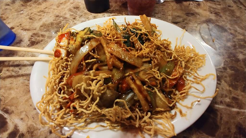 Mai Pho Restaurant | restaurant | 2315 Edgewood Rd SW, Cedar Rapids, IA 52404, USA | 3193964337 OR +1 319-396-4337