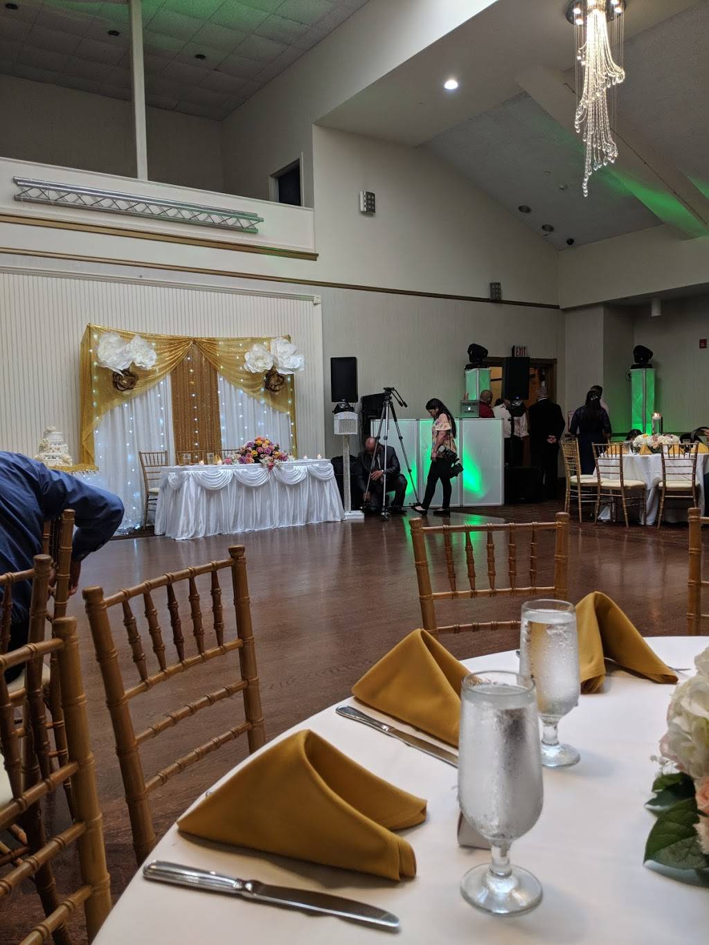 Trio Restaurant | meal delivery | 700 Patchogue-Holbrook Rd, Holbrook, NY 11741, USA | 6315854433 OR +1 631-585-4433