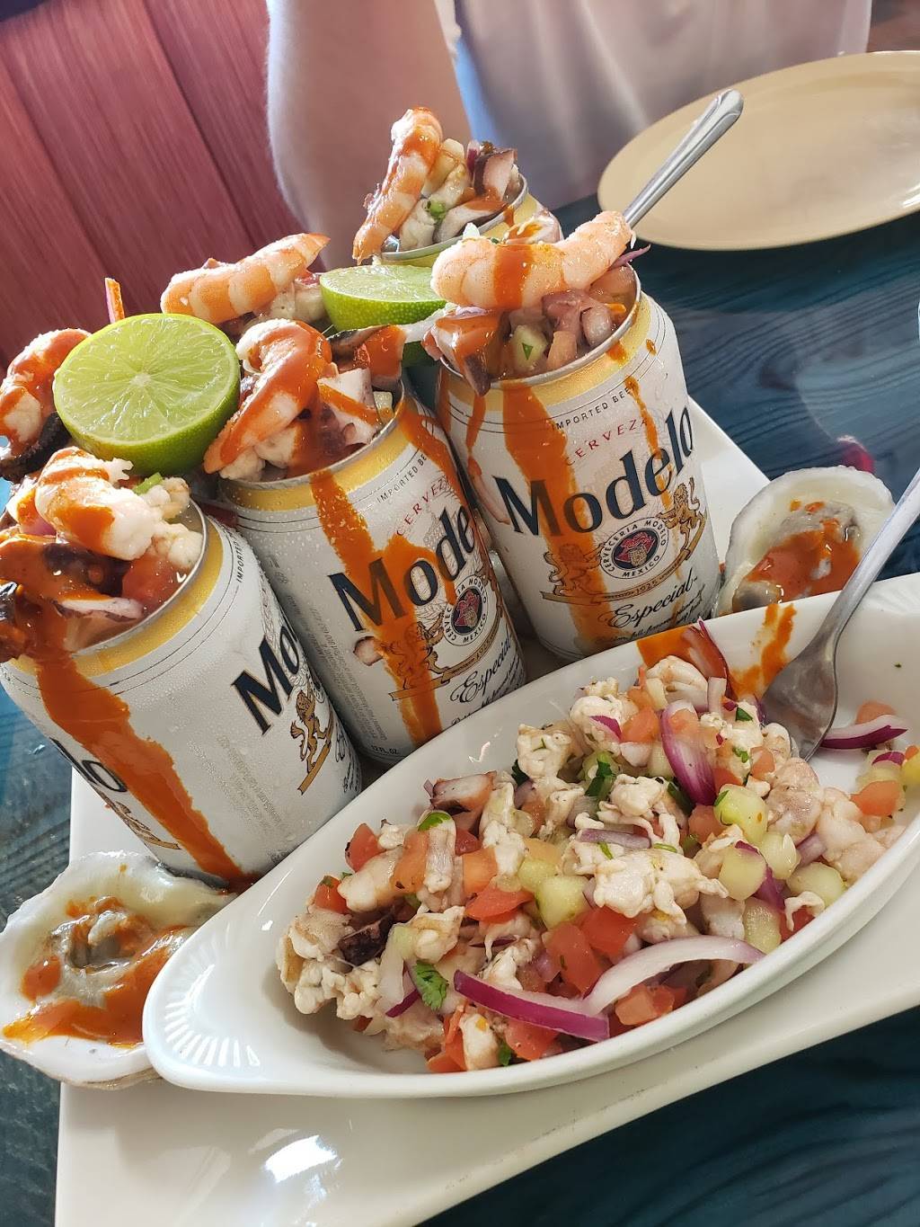 Las Islas Marias | restaurant | 2150 N Amidon Ave, Wichita, KS 67203, USA | 3162602149 OR +1 316-260-2149