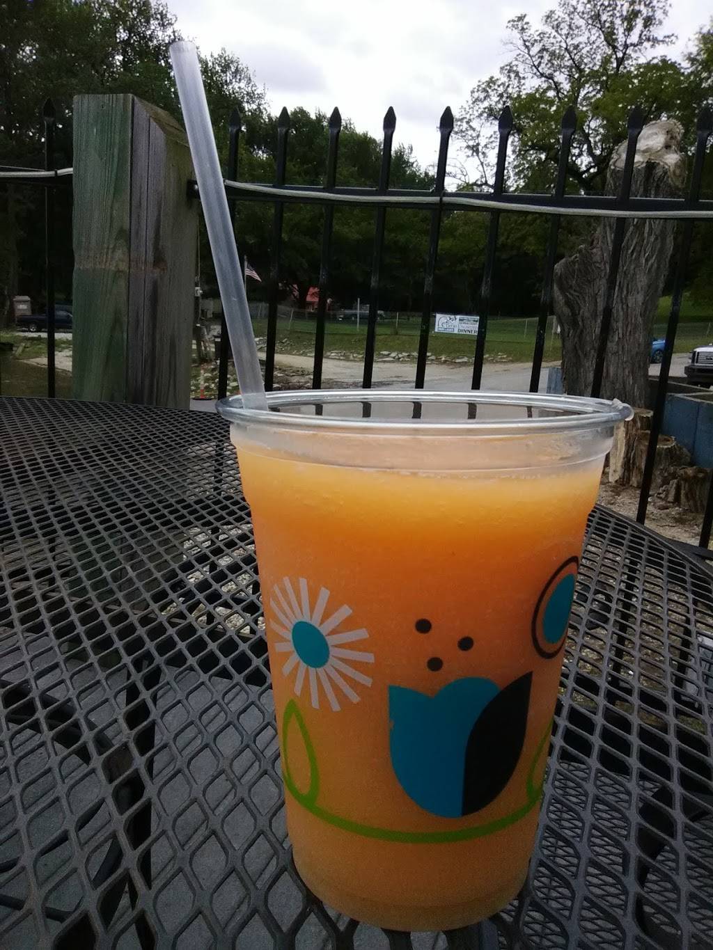 Kinders Restaurant | restaurant | 148 RR 1 Box, Golden Eagle, IL 62036, USA | 6188832586 OR +1 618-883-2586