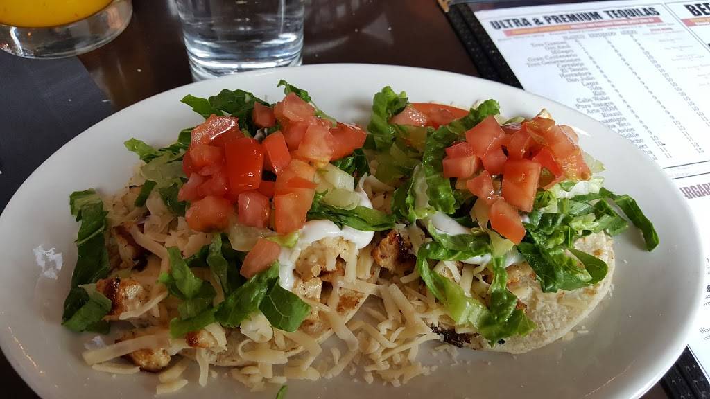 Del Toro | restaurant | 2133 S Halsted St, Chicago, IL 60608, USA | 3127337144 OR +1 312-733-7144