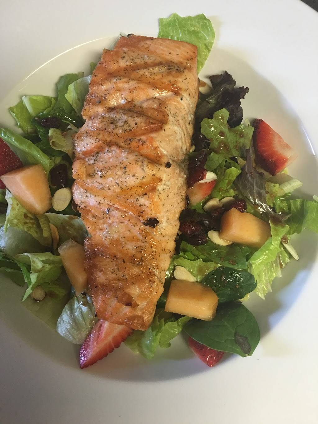 Simply Delicious Restaurant | restaurant | 215 N Spruce St, Valley, NE 68064, USA | 4029917212 OR +1 402-991-7212