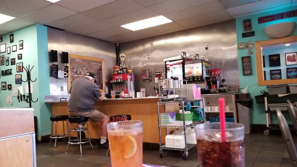 Diggers Diner Concord | restaurant | 1895 Farm Bureau Rd B, Concord, CA 94519, USA | 9258258958 OR +1 925-825-8958