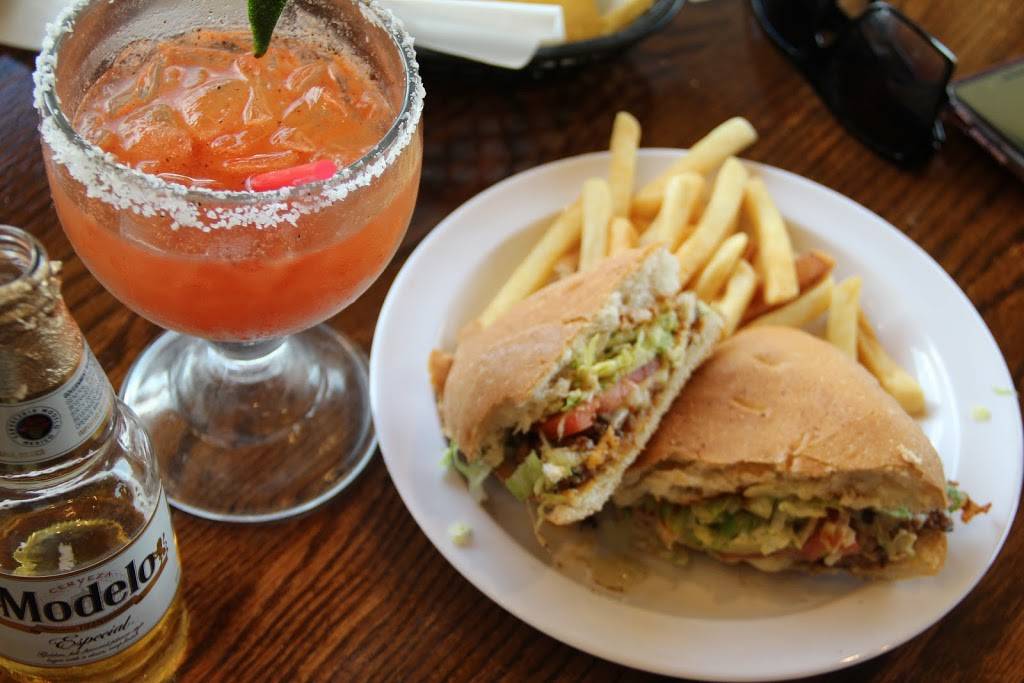 Los 3 Garcias Mexican Restaurant | restaurant | 5175 W 68th Ave, Arvada, CO 80003, USA | 3034122144 OR +1 303-412-2144