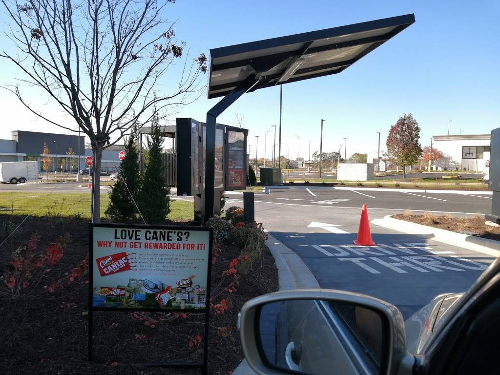 Raising Canes Chicken Fingers | meal takeaway | 6881 Dempster St, Morton Grove, IL 60053, USA | 8479658121 OR +1 847-965-8121