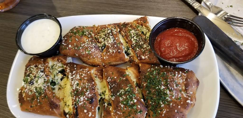 Aubrees Pizzeria & Grill | restaurant | 2023, 37300 Warren Rd, Westland, MI 48185, USA | 7349566030 OR +1 734-956-6030