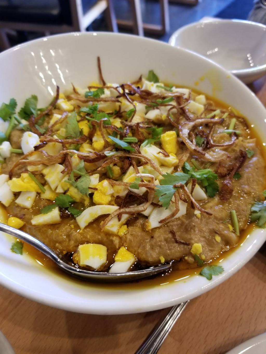 Chutni Biryani & Noodle Bar | restaurant | 211 Main St, Stamford, CT 06901, USA | 2032747232 OR +1 203-274-7232